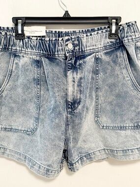 DL1961 NWT Laura Elastic High Waist Denim Shorts